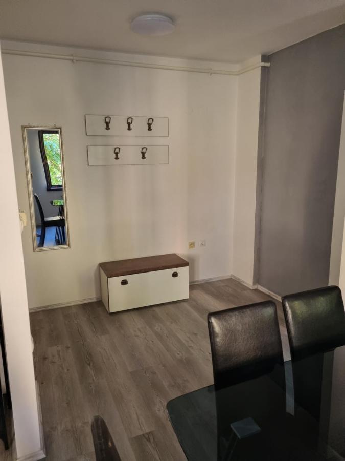 Maki Appartement Pula Buitenkant foto
